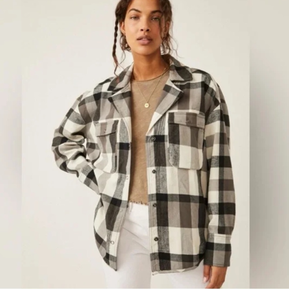 Free People We the Free Black and White Izzy Plaid Cargo Snap Shirt Size Large